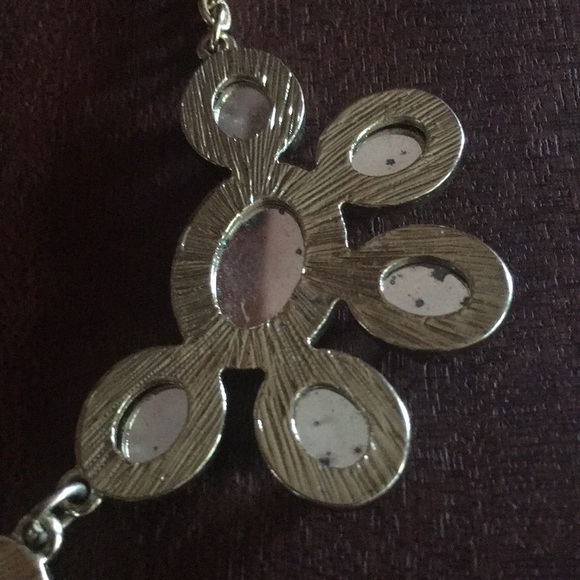 Charming Charlie gold tone necklace with matching earrings - Picture 6 of 6